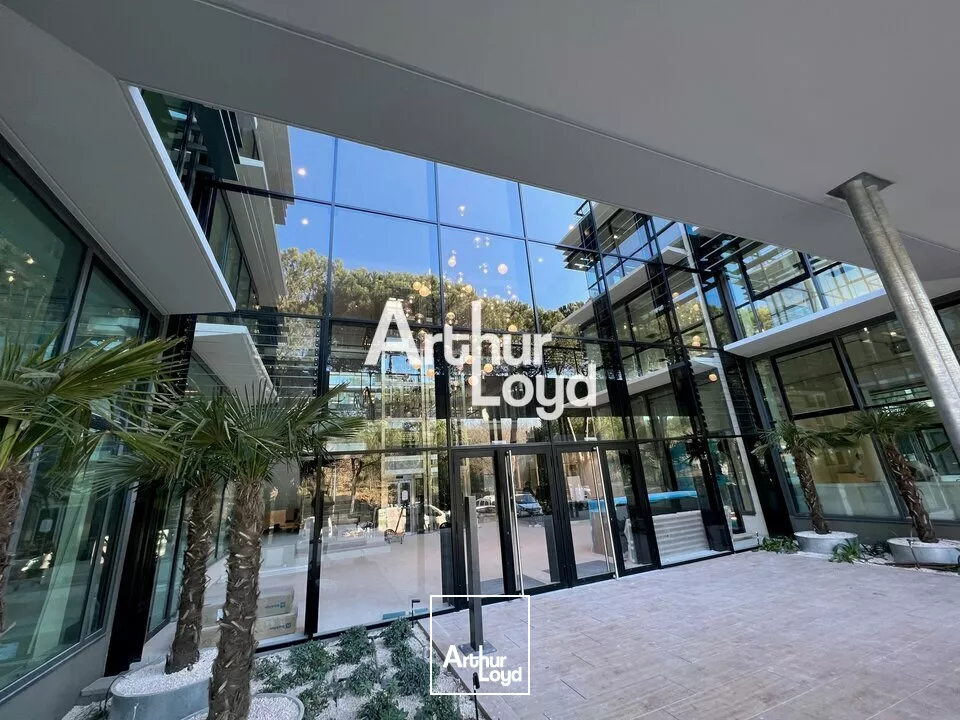 Location locaux mixtes neufs 999.81 m² - Sophia Antipolis