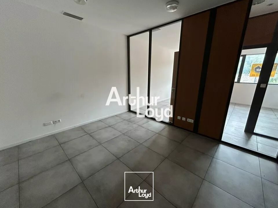 Bureaux à vendre ou à louer 150 m² divisibles dès 50 m² - Draguignan