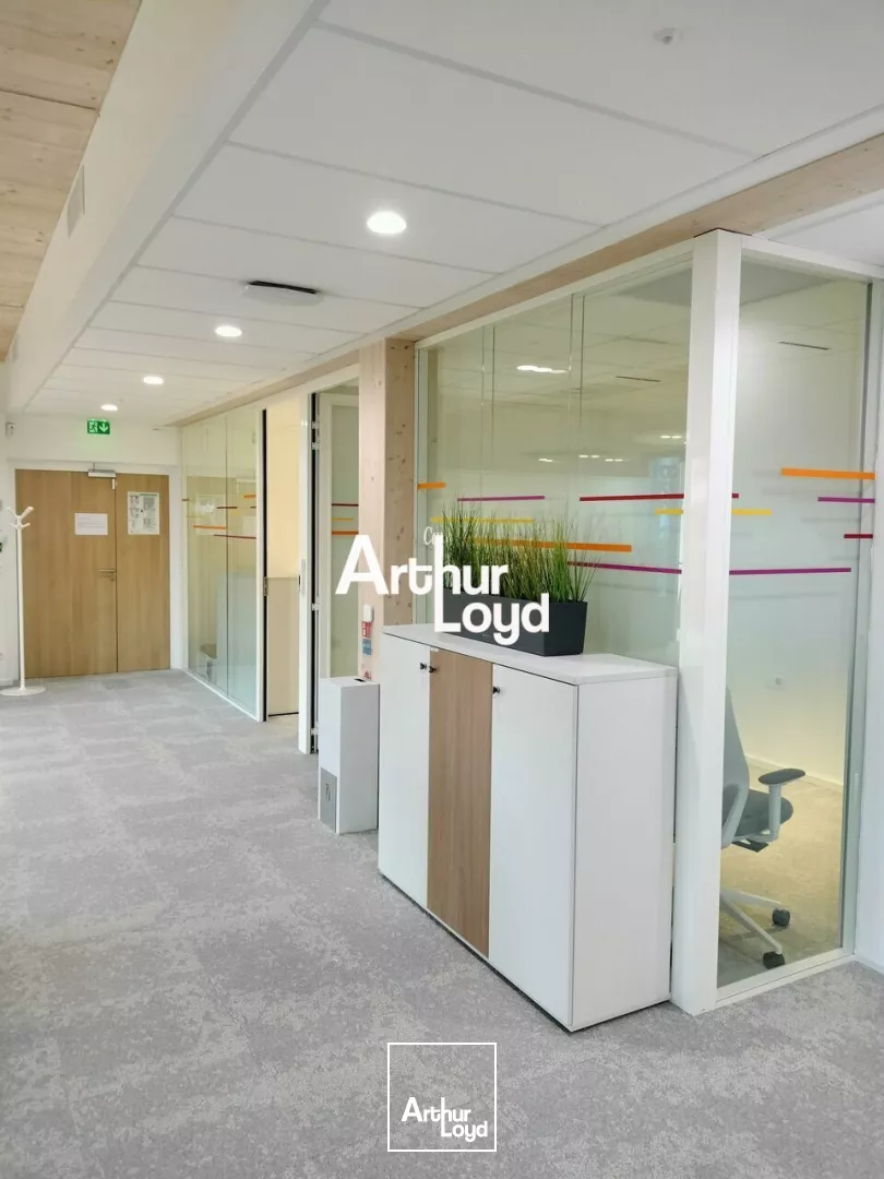 BUREAUX A LOUER DANS IMMEUBLE RECENT - NICE 