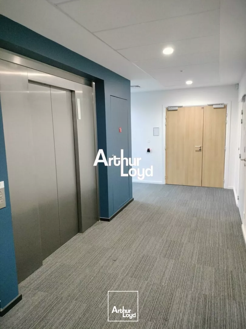 BUREAUX A LOUER DANS IMMEUBLE RECENT - NICE 
