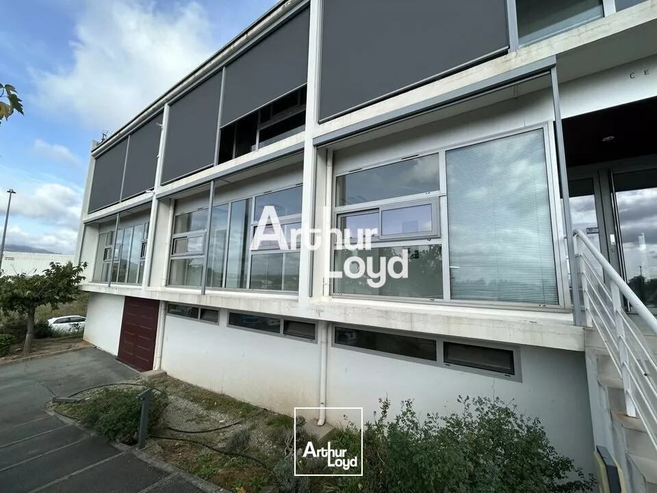 Location bureaux 140 m² - Saint Raphaël 