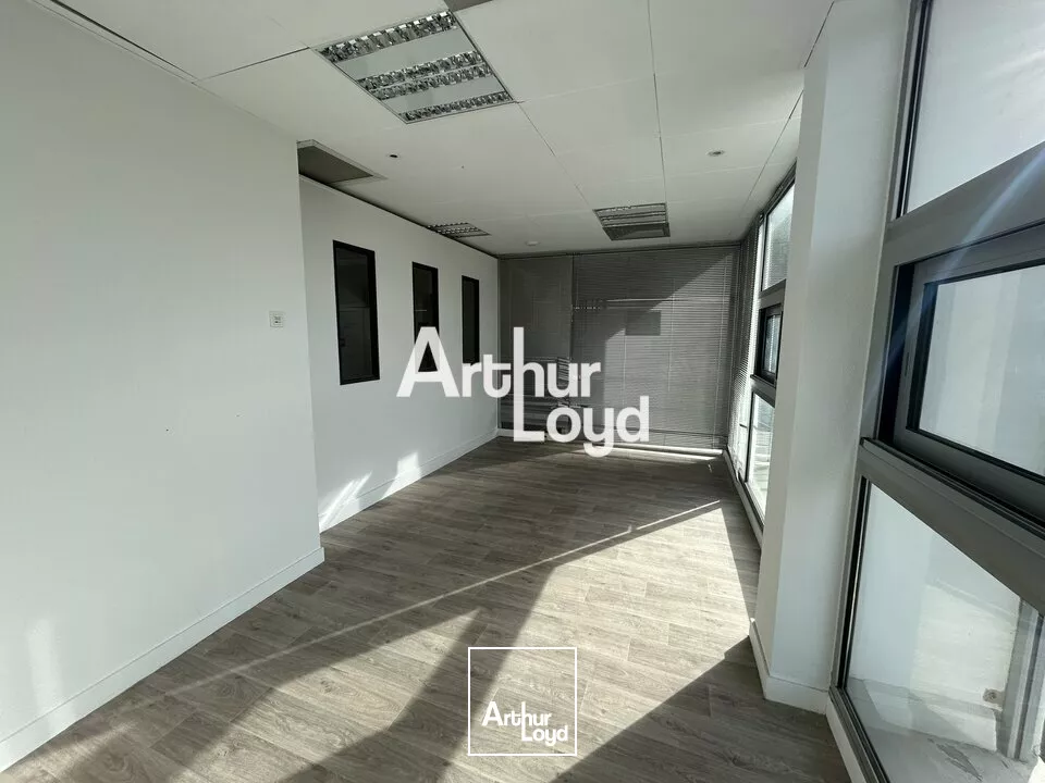 Location bureaux 140 m² - Saint Raphaël 