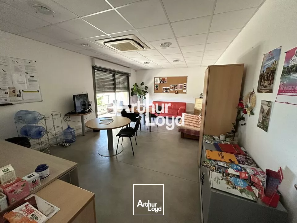 Location de bureaux 385 m² - Le Muy