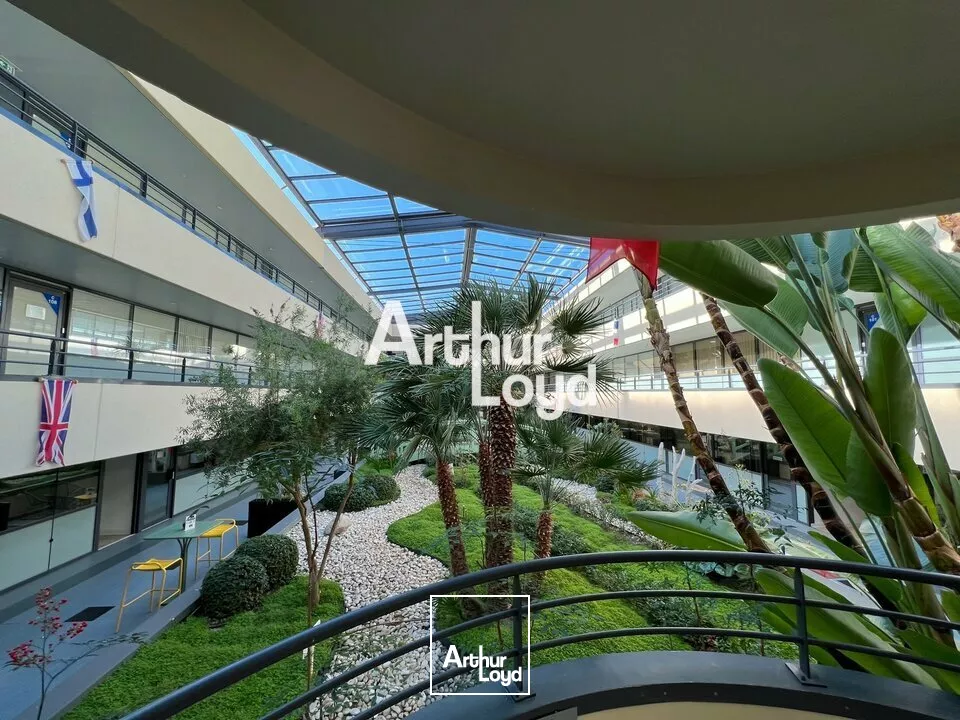 Plusieurs plateaux de bureaux disponibles à la location dès 122 m² Sophia Antipolis