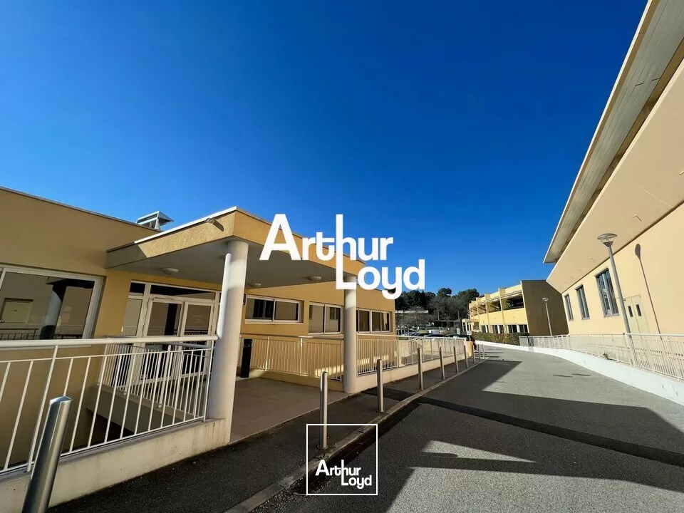 Bureaux à louer 93 m² - Cur Sophia Antipolis 