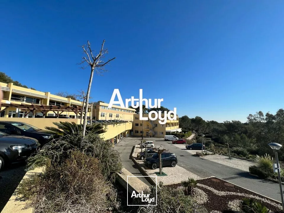 Bureaux à louer 93 m² - Cur Sophia Antipolis 