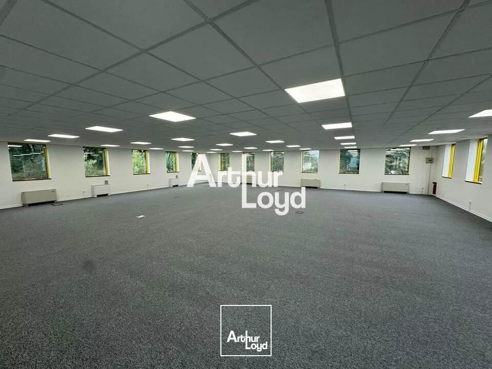 Bureaux à vendre 682 m² divisibles dès 227 m² - Antibes