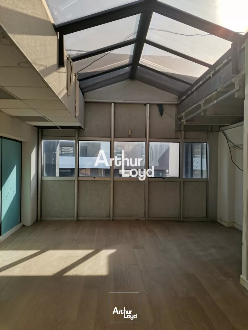 PLATEAU DE BUREAU EN OPEN SPACE DIVISIBLE 