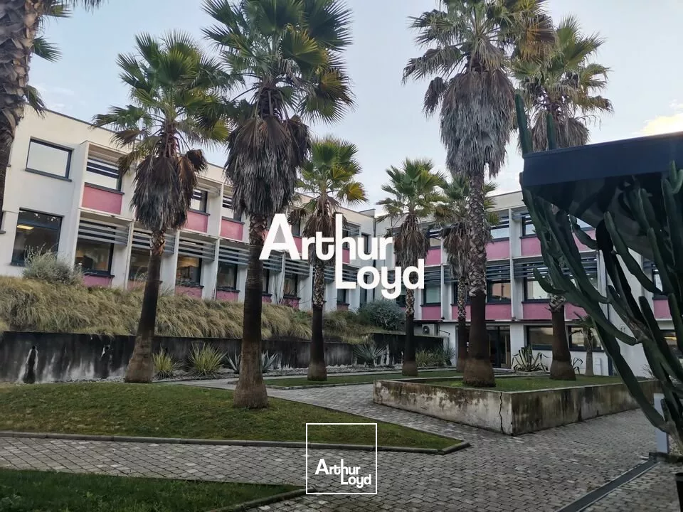 BUREAUX A LOUER 407.40 M² EN R+1 - CAGNES SUR MER