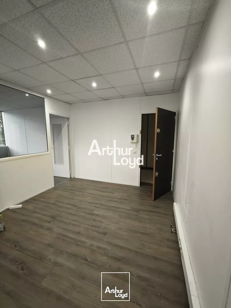 Bureaux 35 m² à louer avec accès rapide autoroute. TOP emplacement Villeneuve Loubet