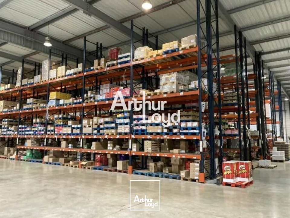 ENTREPOT A LOUER EXCELLENT ETAT SAINT RAPHAEL