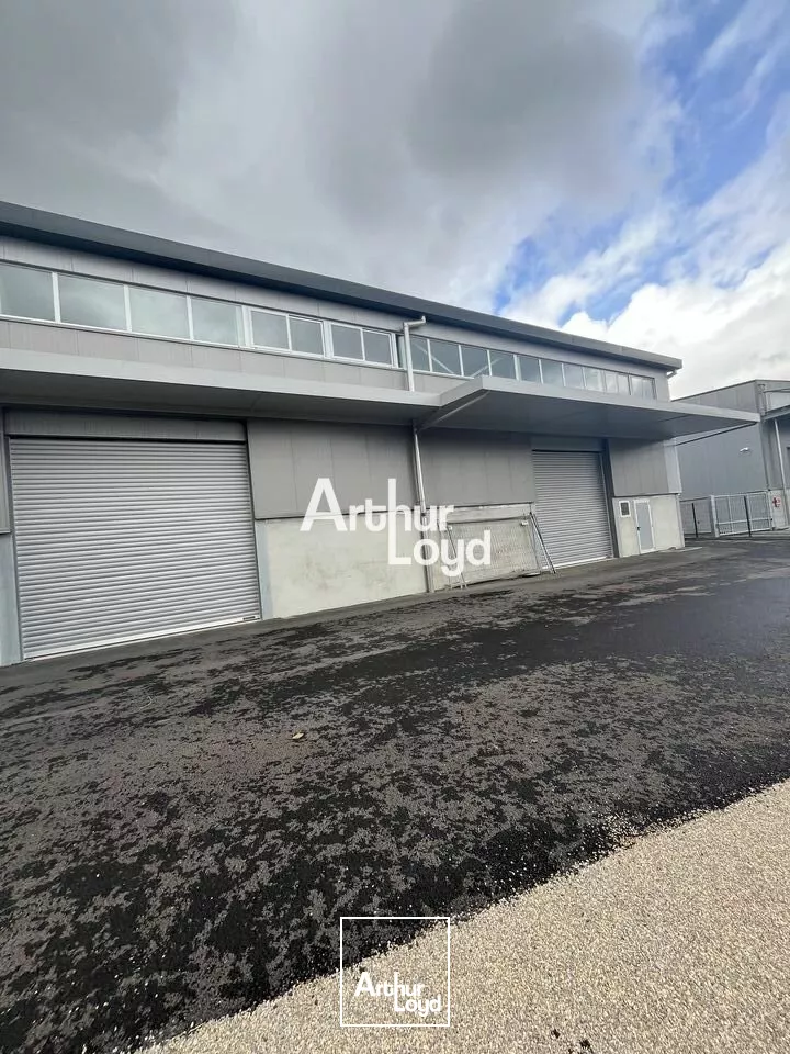 Locaux activité 459 m² à louer - La Roquette sur Siagne