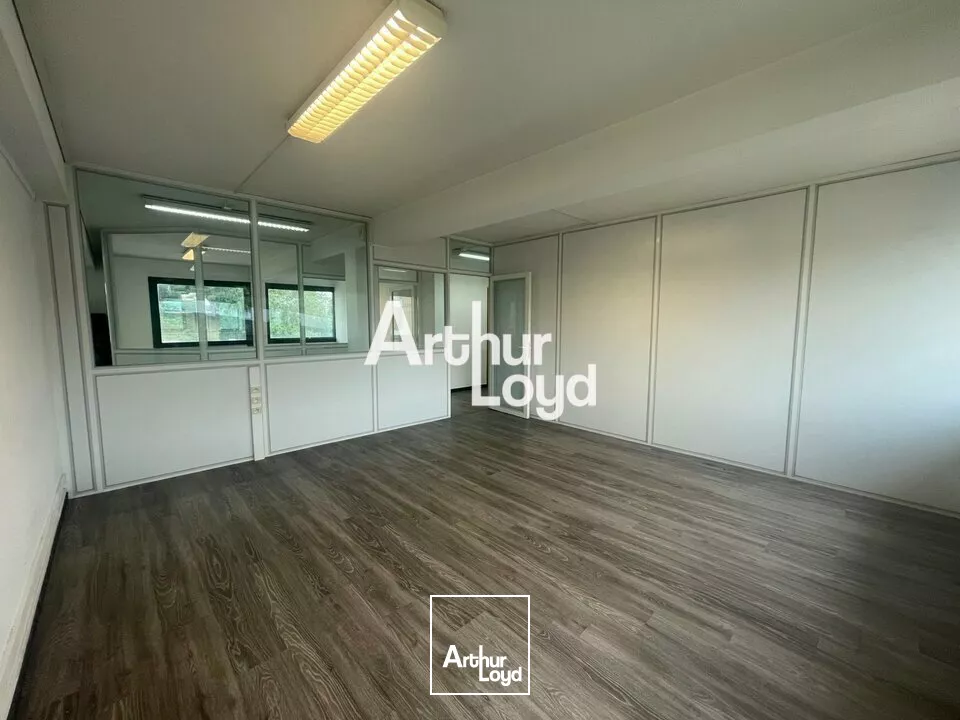 BUREAUX A LOUER EN OPEN SPACE DANS LA ZONE ESPACE 3000