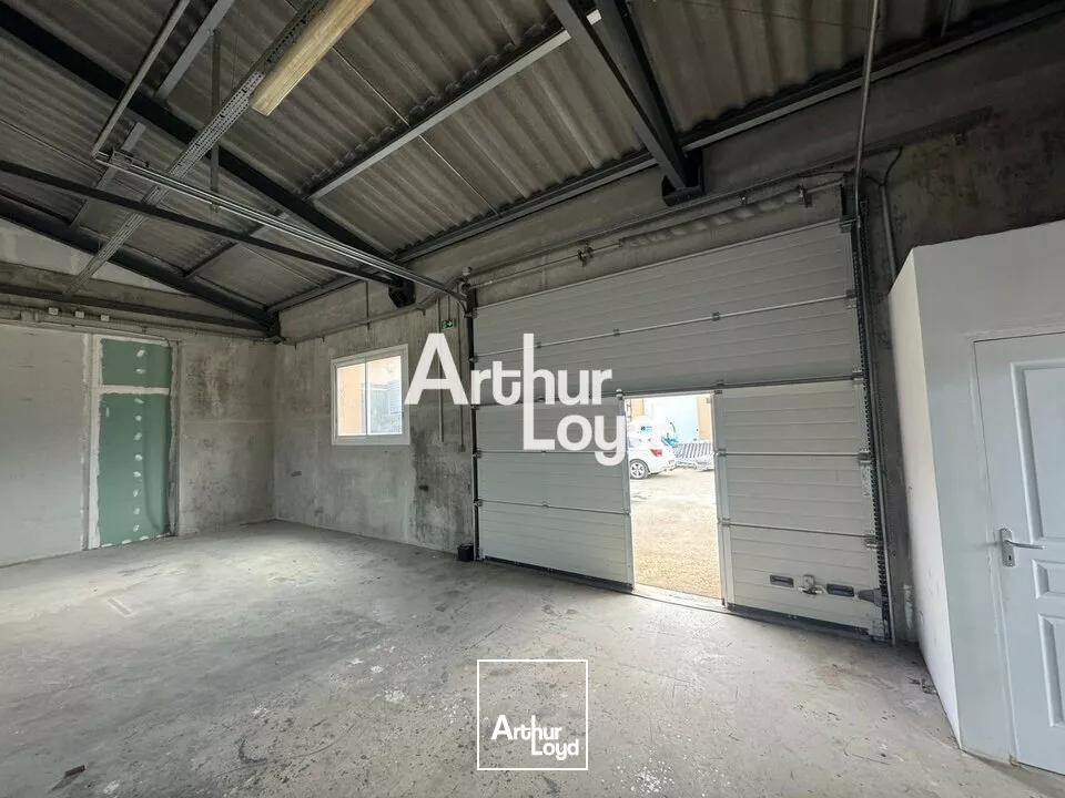 À louer local d'activités 180 m² Mouans-Sartoux