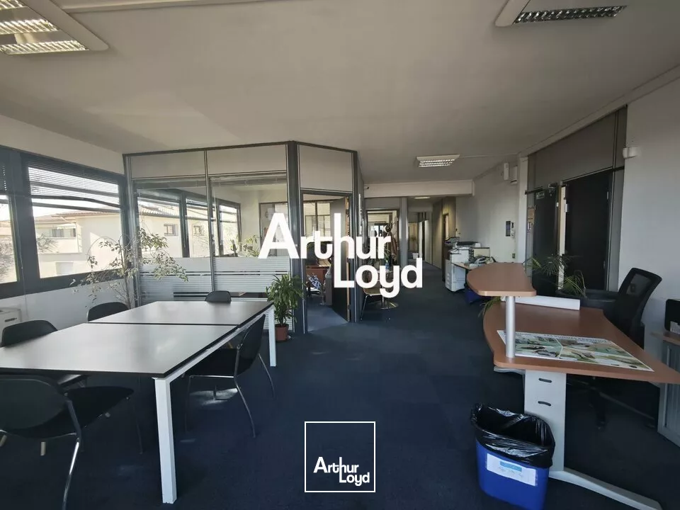 BUREAU OPEN SPACE MIXTE DE 341M² DANS IMMEUBLE DE BUREAU AVEC TERRASSE DE 300M²