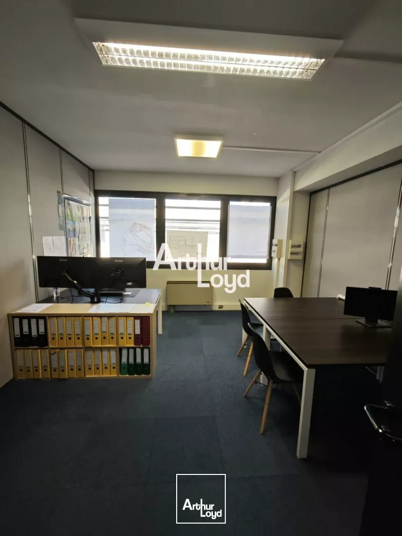 BUREAU OPEN SPACE MIXTE DE 341M² DANS IMMEUBLE DE BUREAU AVEC TERRASSE DE 300M²