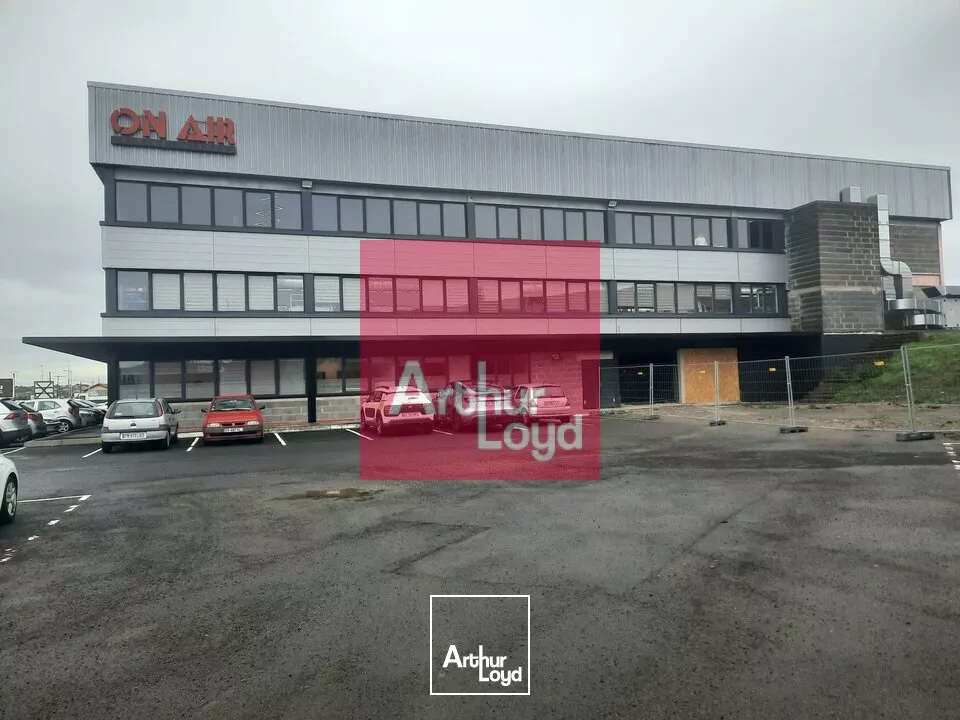 LEMPDES A LOUER LOCAL ACTIVITE 350 M²