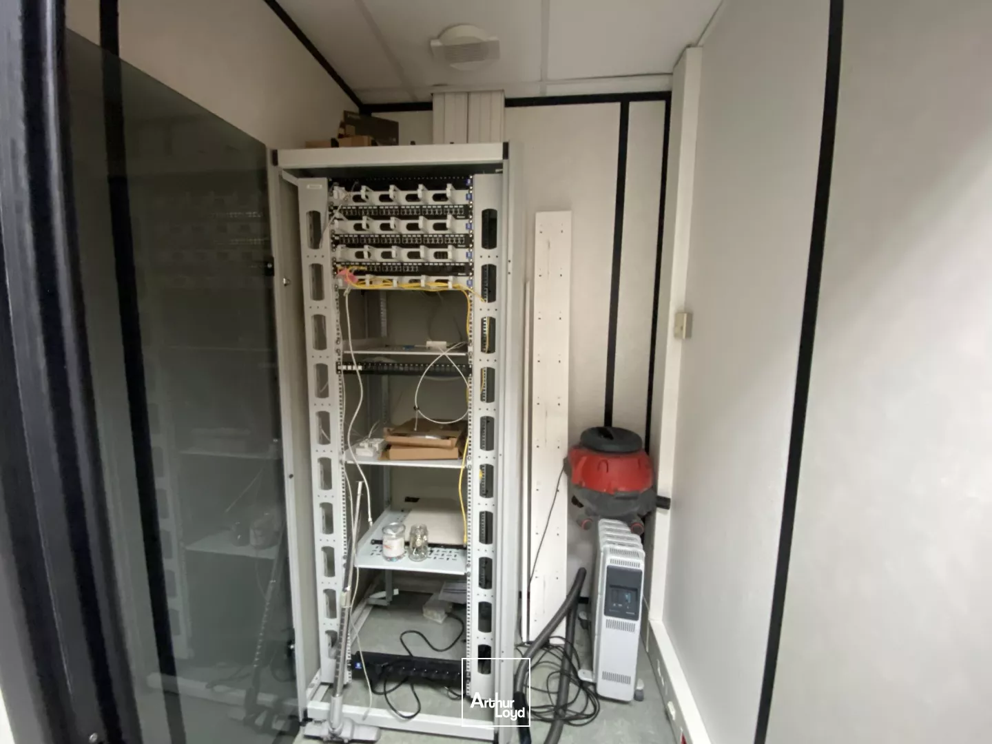 BUREAUX A LOUER ECHIROLLES 330M² ERP 5 AVEC ASCENSSEUR 