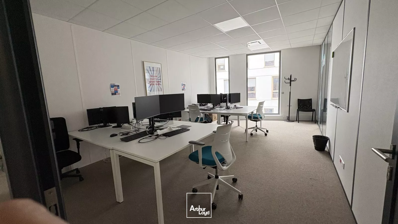 À louer - Bureaux modernes de 303 m² à Fleury-les-Aubrais - Quartier Interives