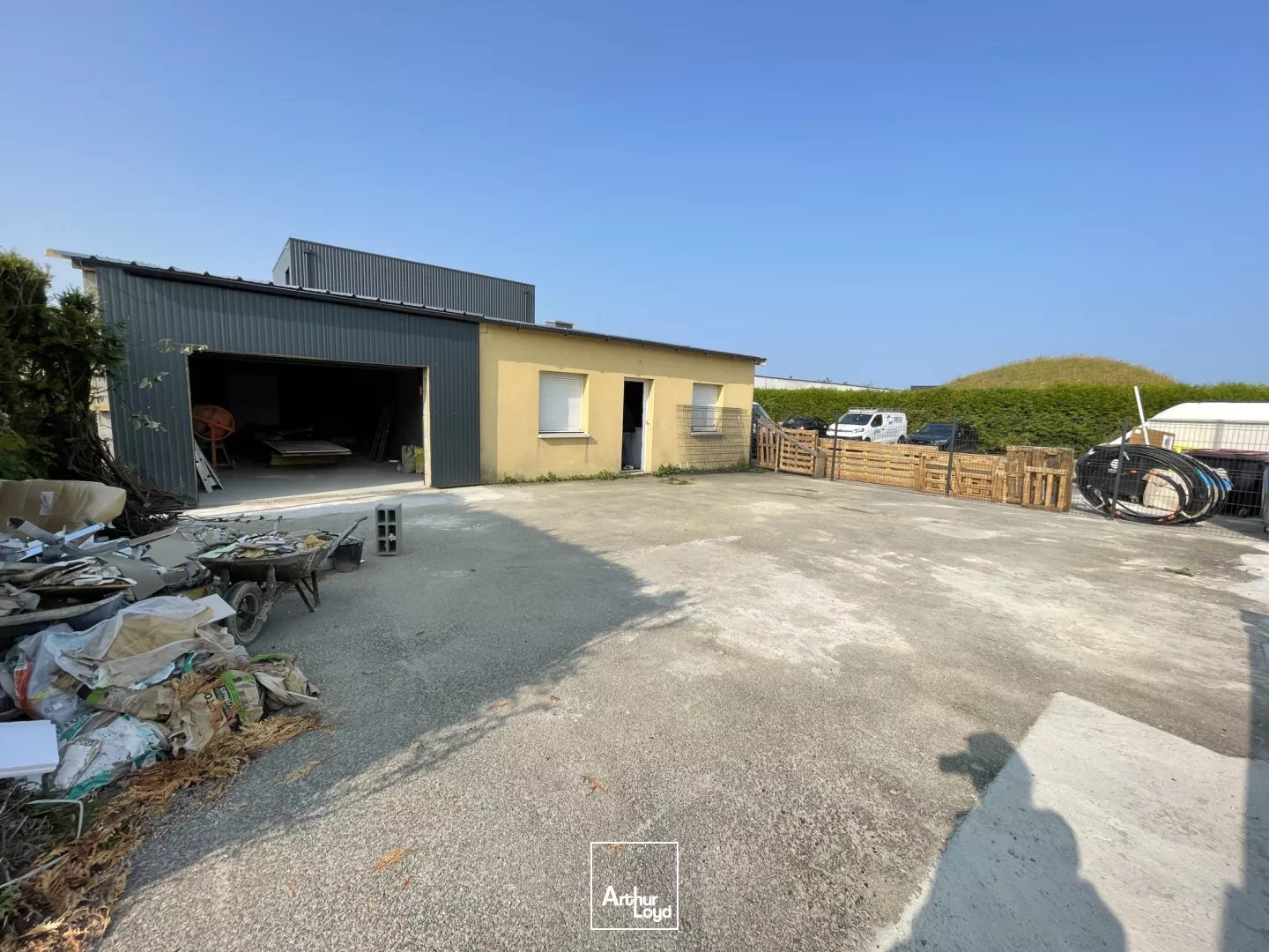 A LOUER - IDEAL ARTISAN 