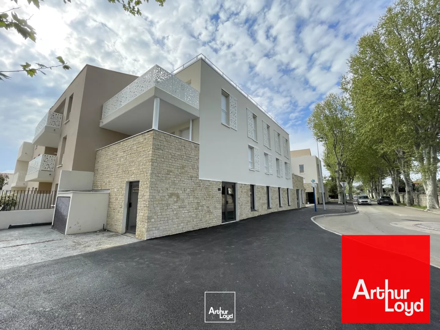 Location locaux professionnels neufs à Lattes - 200 m² divisibles, visibilité et stationnements