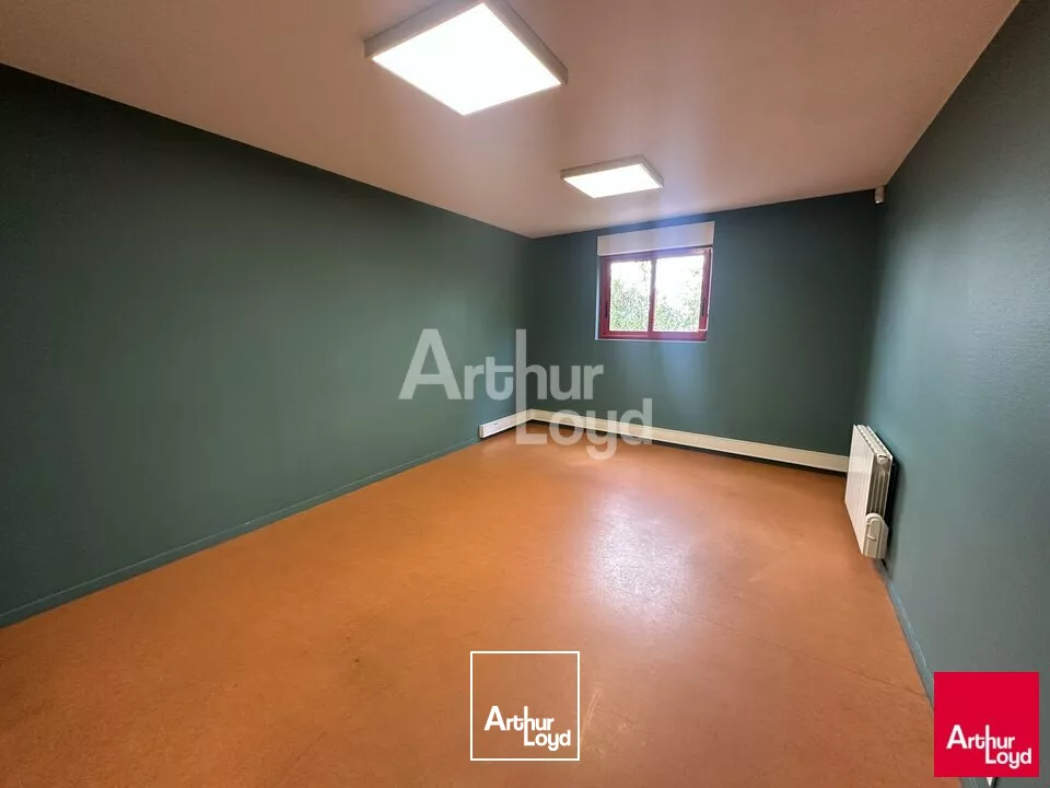 CESSON SEVIGNE - LOCAL D'ACTIVITE A LOUER - 630 M²