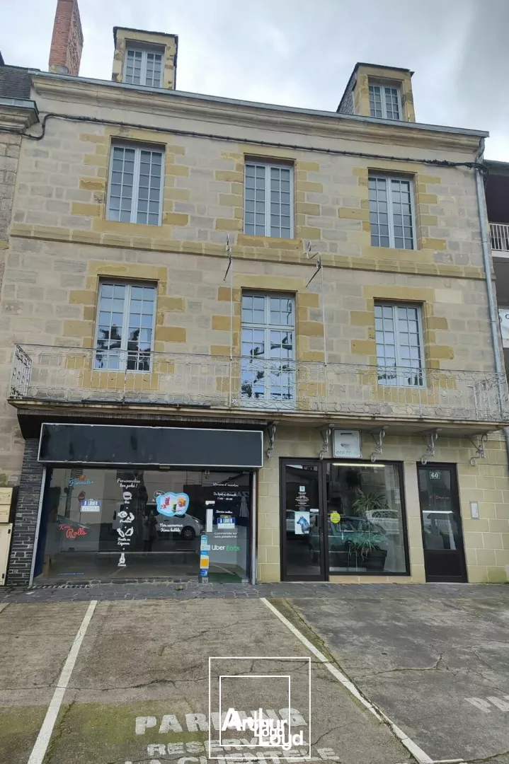 LOCAL COMMERCIAL location à BRIVE-LA-GAILLARDE 19100
