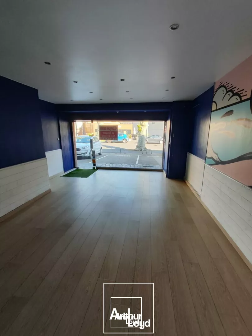 LOCAL COMMERCIAL location à BRIVE LA GAILLARDE 19100