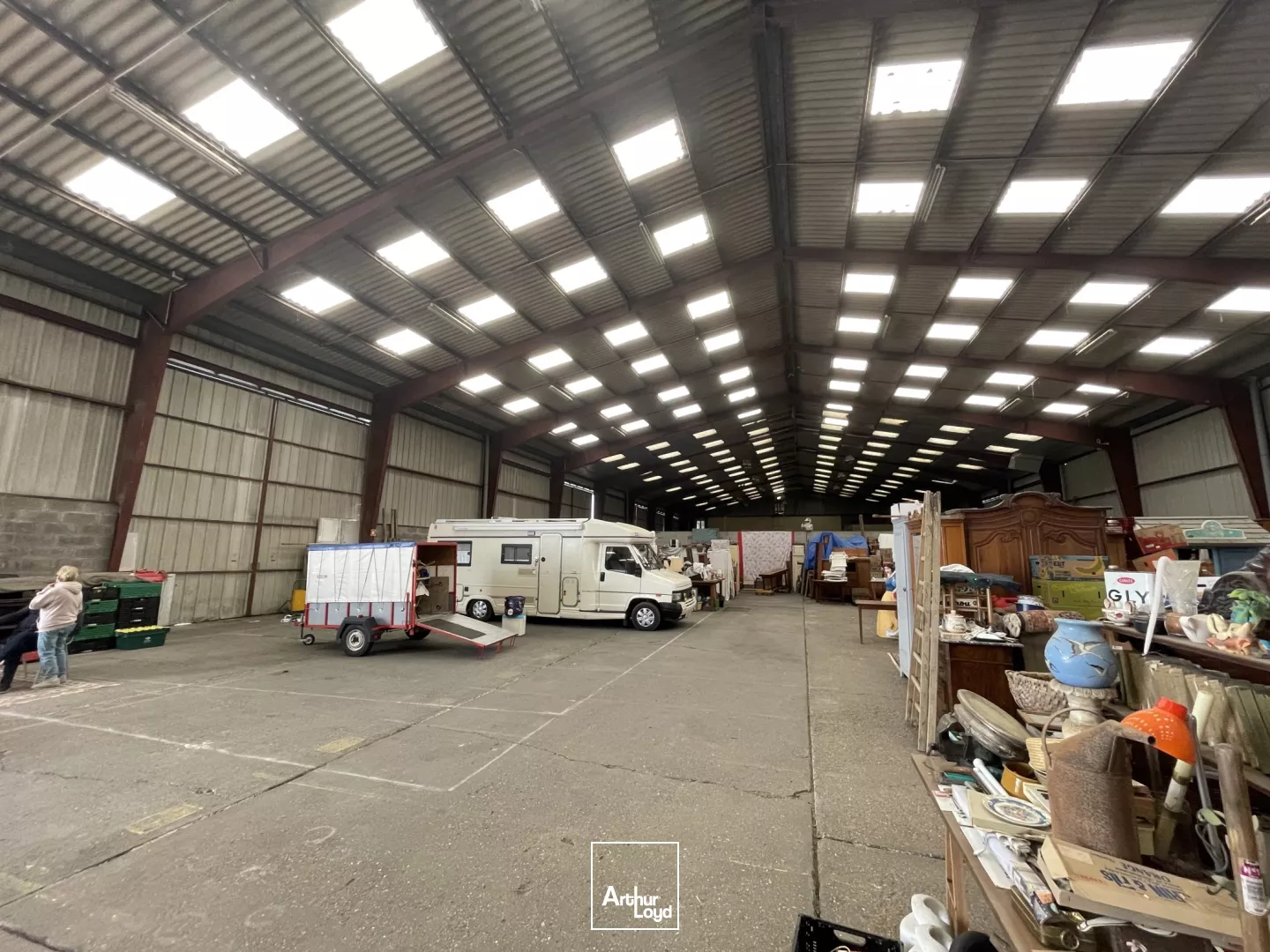 Locaux d'activité à vendre à NAGEL SEEZ MESNIL 27190