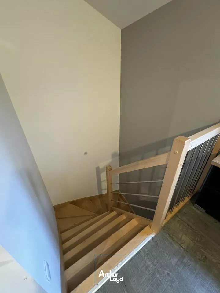 ACHAT NIORT CHAURAY BUREAUX TRES PROPRE EN BORDURE DE LA ZONE MENDES FRANCE AVEC PARKINGS 60m2