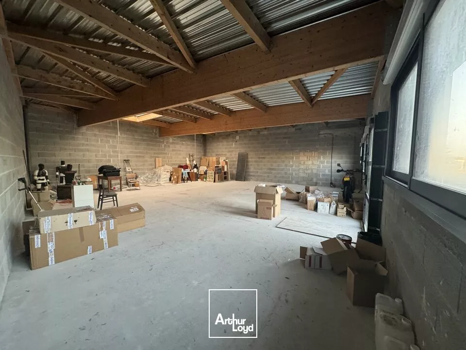 CRÉEZ VOS BUREAUX SUR-MESURE DANS UN BÂTIMENT MODERNE ET ADAPTABLE