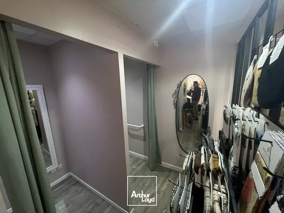 INVESTISSEMENT VENTE LOCAL LOUE CENTRE CENTRE VILLE CHATELLERAULT (86)