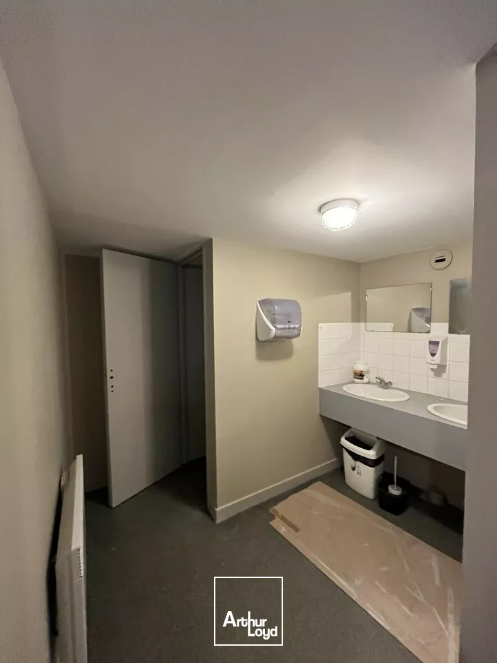 DISSAY - BUREAUX RENOVÉS A LOUER 366 m² - Situés dans la ZAE de la Belardière