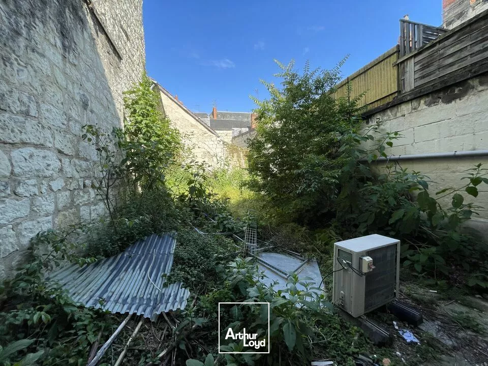 A LOUER - RUE COMMERÇANTE - LOCAL COMMERCIAL 63M²