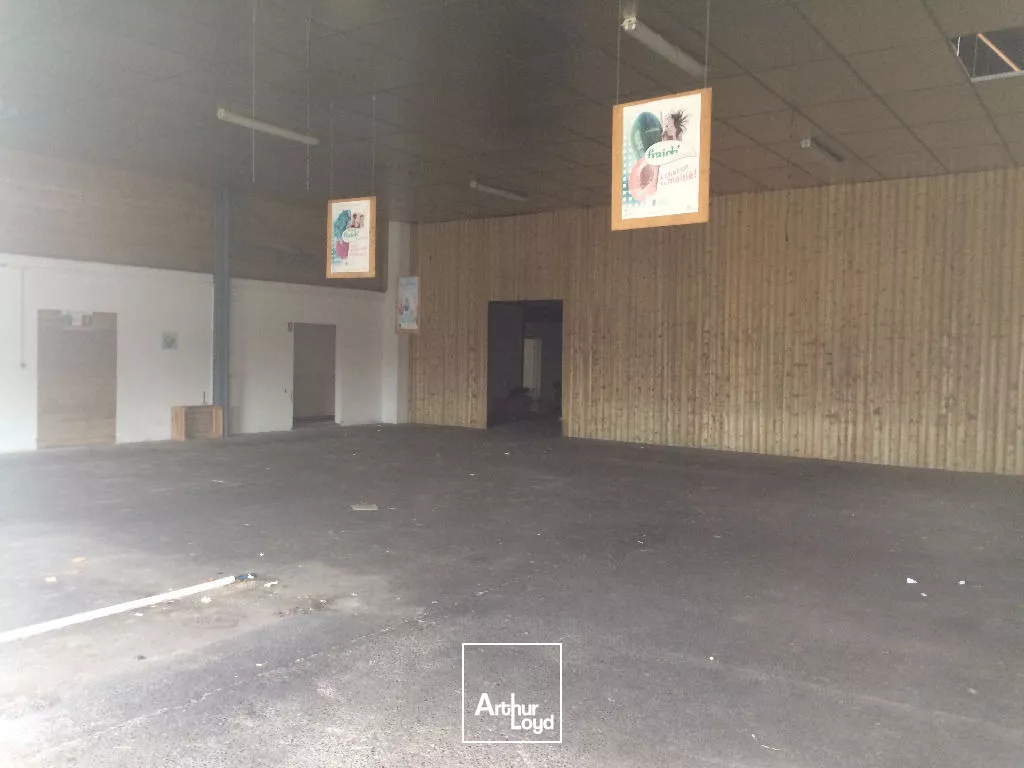 Local commercial Niort 500 m2