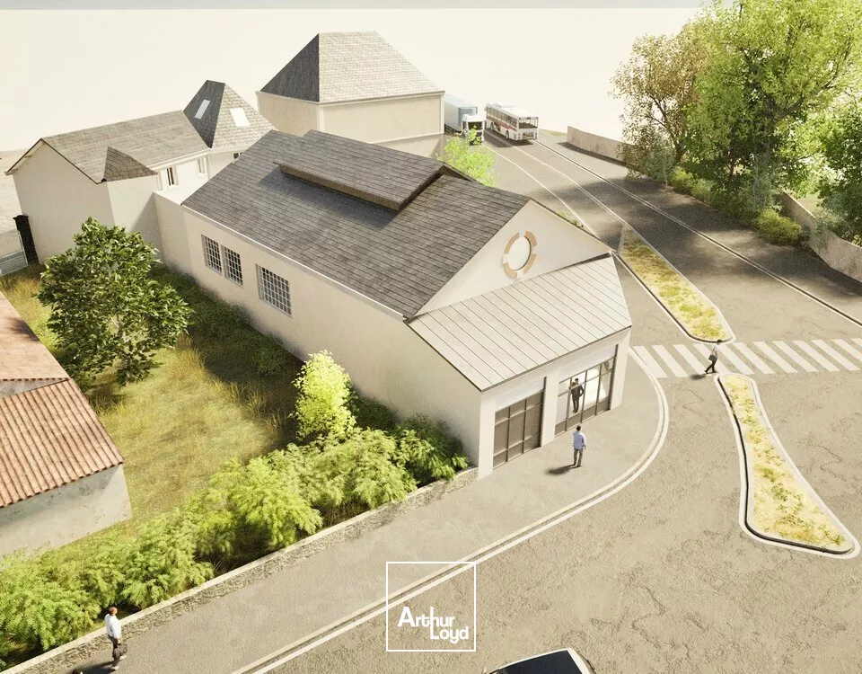 A LOUER LOCAL COMMERCIAL DE 486m² - FONTENAY LE COMPTE 