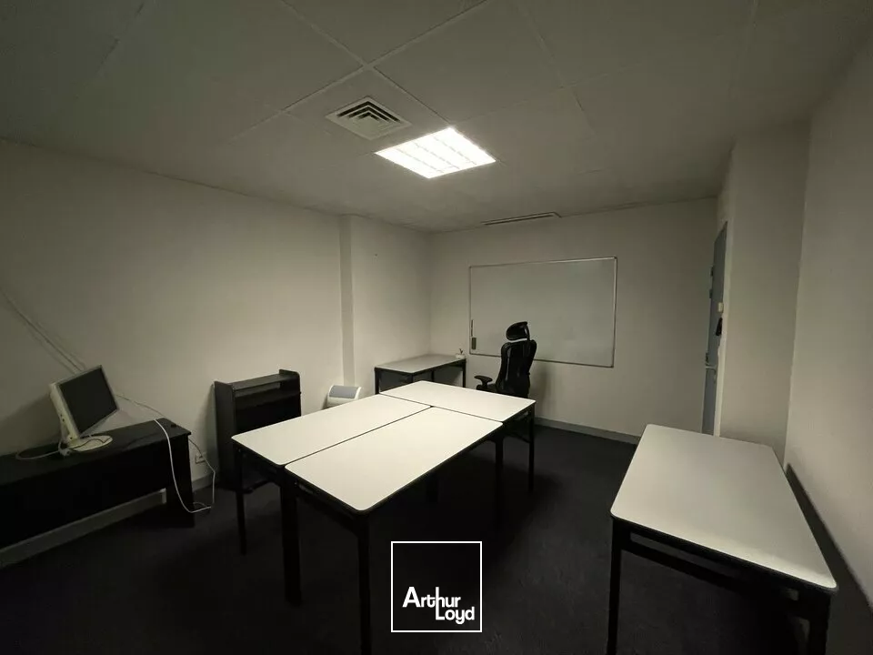 GRAND POITIERS - BUREAUX A LOUER DE 115M² - FUTUROSCOPE PROCHE AUTOROUTE