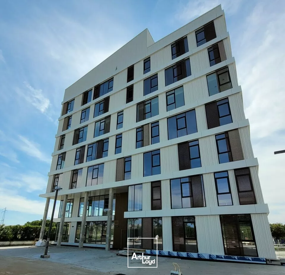 A VENDRE UN BUREAU DE 200m² - ZONE NORD LA ROCHE SUR YON