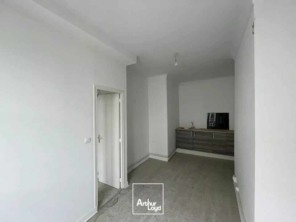 LOCAL A LOUER CENTRE VILLE AVEC LOGEMENT