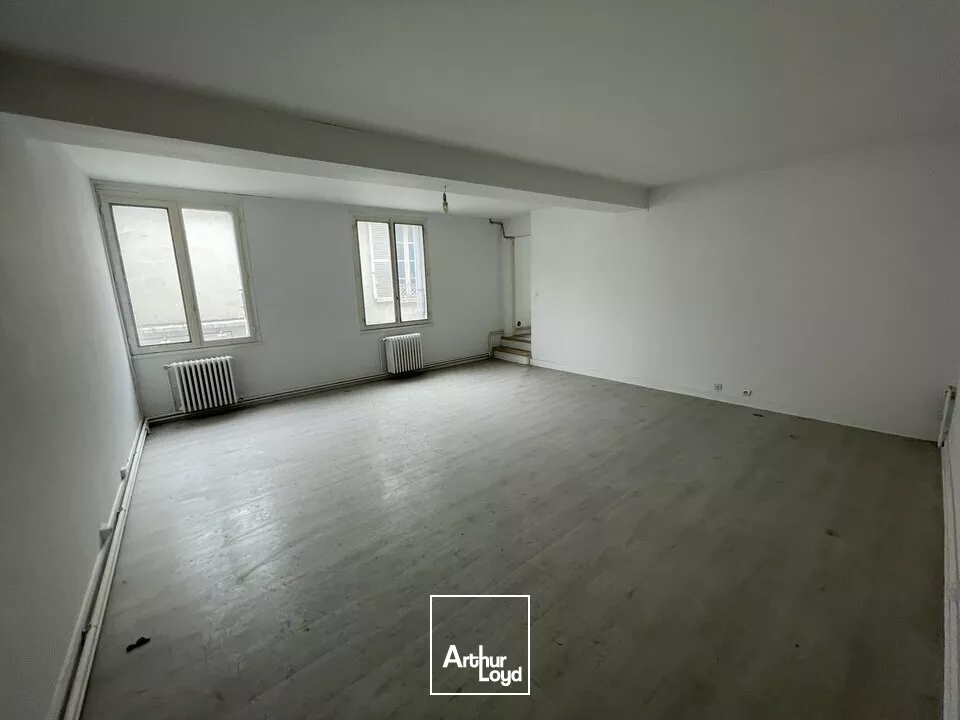 LOCAL A LOUER CENTRE VILLE AVEC LOGEMENT