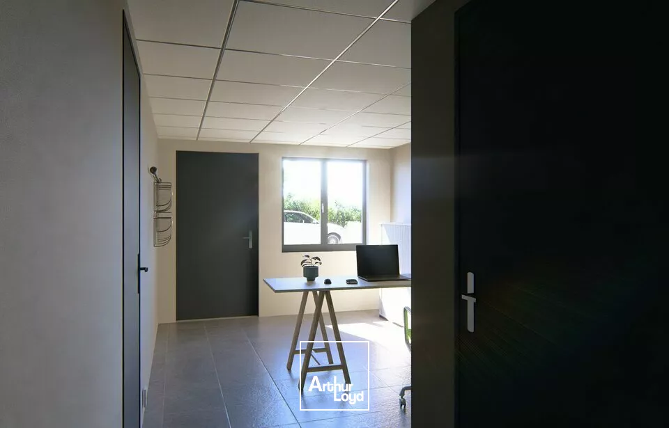 GRAND POITIERS - RARE- Z.I REPUBLIQUE III - A VENDRE LOCAL D'ACTIVITE DE 200M² à 1200M²