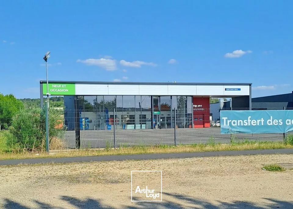 A LOUER LOCAL COMMERCIAL IDEAL SECTEUR AUTOMOBILES / CONCESSIONS ZONE NORD CHATELLERAULT (86)