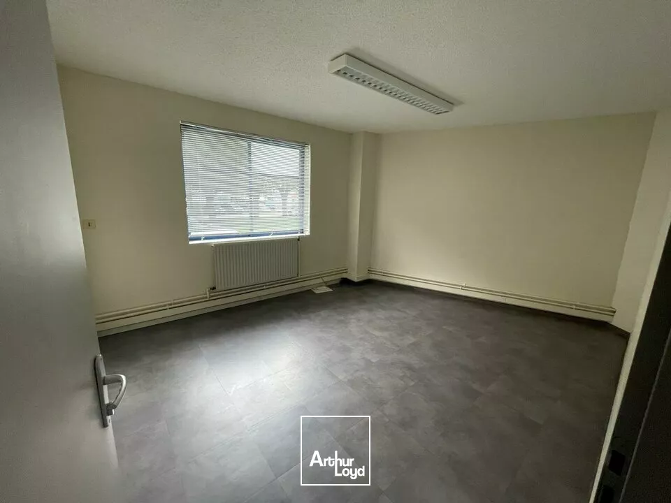 LOCATION DE BUREAU DE 93 M² AU NORD DE LA ROCHE-SUR-YON