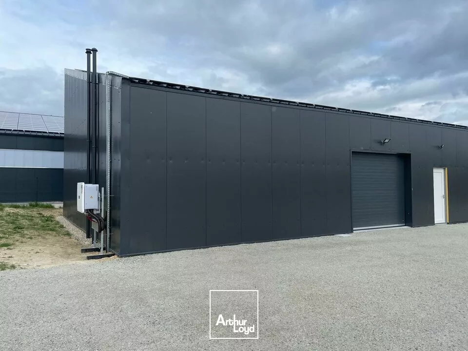LOCAL D'ACTIVITÉ 140M² - NEUF À LOUER - NESMY