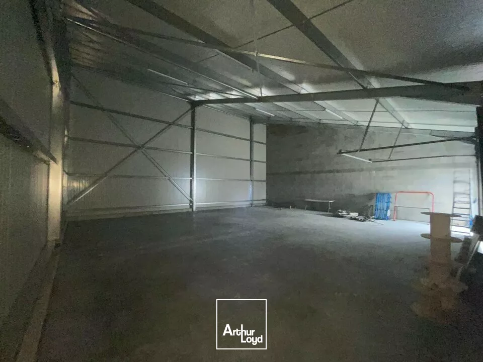 LOCAL D'ACTIVITÉ 140M² - NEUF À LOUER - NESMY