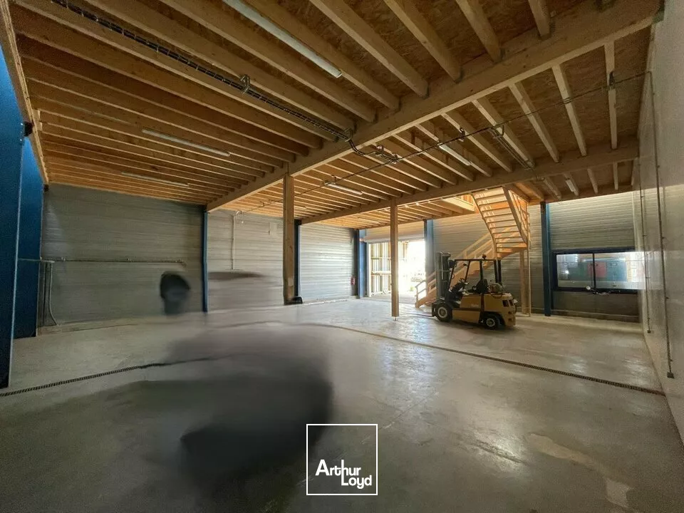 LOCAL D'ACTI 540m² - À LOUER  LES SABLES-D'OLONNE