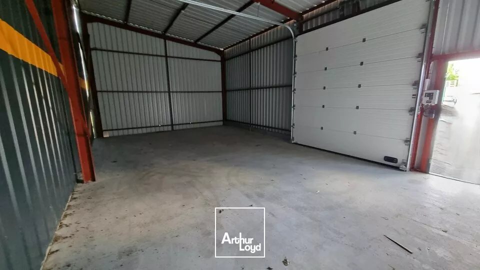 A LOUER LOCAL D'ACTIVITE/ENTREPOT de 757m² POITIERS ZI REPUBLIQUE III