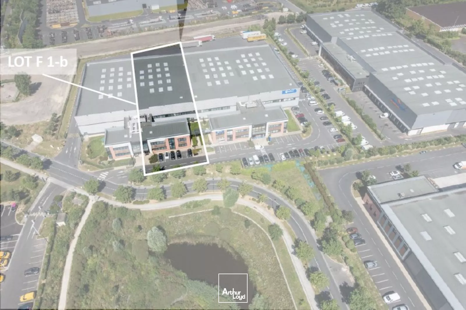 BATIMENT A LOUER - PARC DES CHANTERAINES - VILLENEUVE LA GARENNE