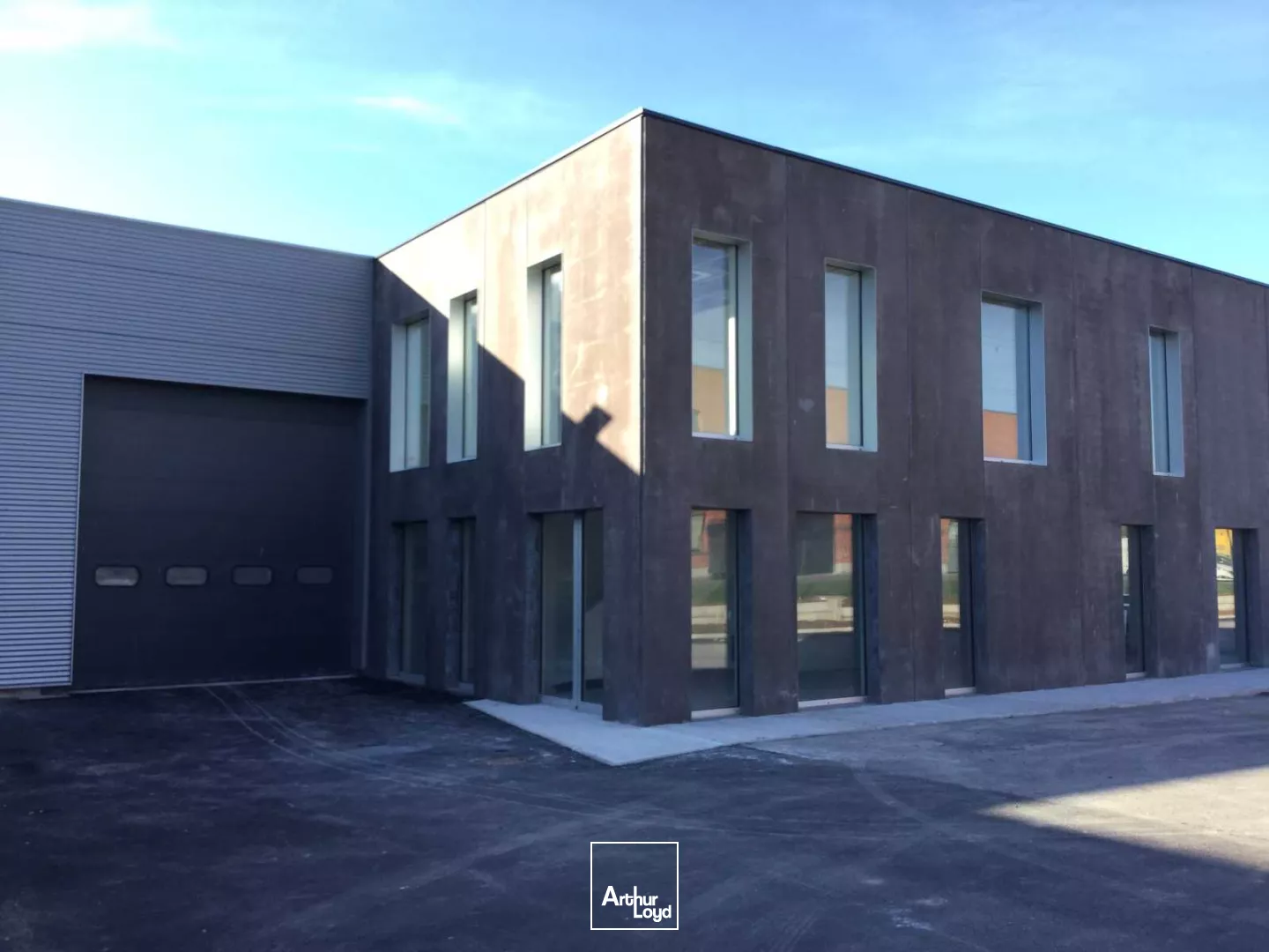 Local d'activité à louer, Zone de la Pilaterie. 