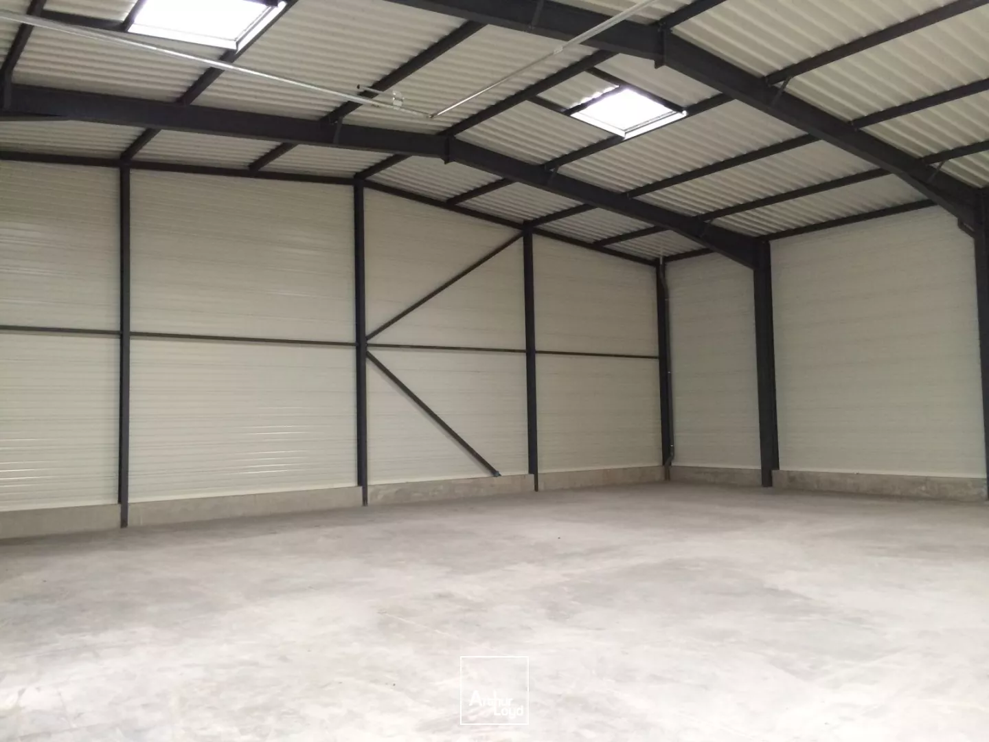 Local d'activité à louer, Zone de la Pilaterie. 